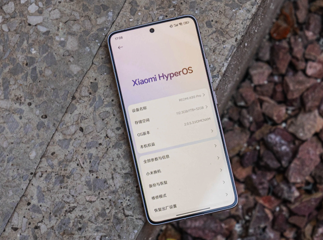 2025值得买的“全能型”手机，目前有三款闭眼买，价格不贵