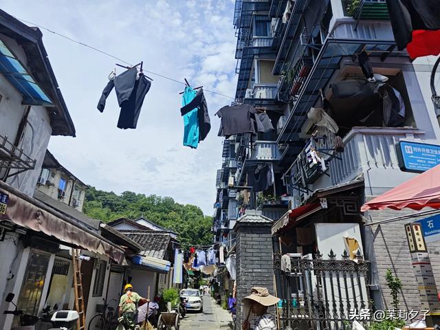 杭州旅游攻略看展逛博物馆老街菜市场换个城市走走停停文艺风