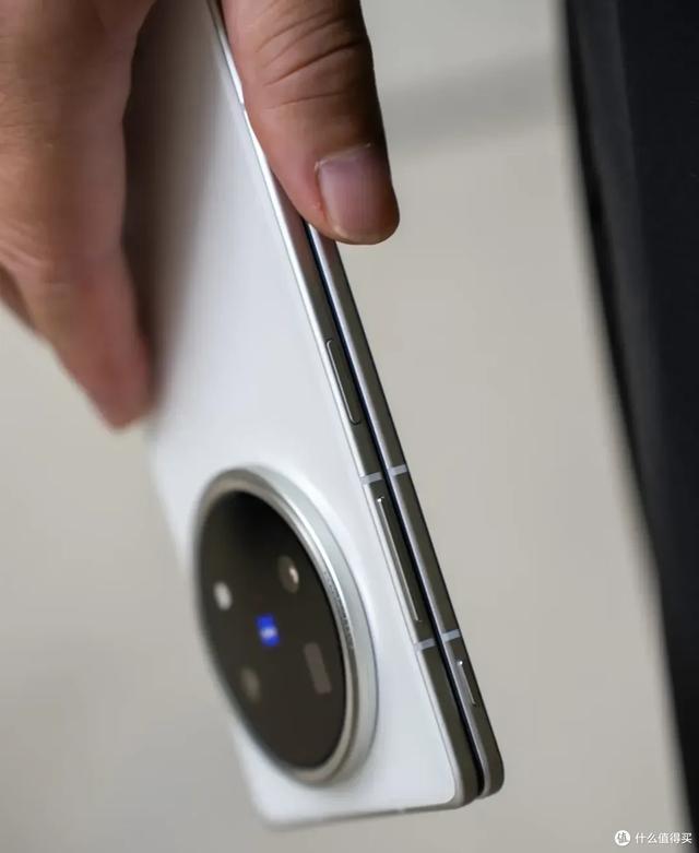 买了vivo X Fold5一个月，不吹不黑分享使用感受，优缺点一清二楚