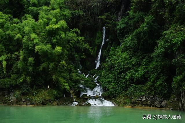 酉沿黄金线精华段首航激活跨省文旅新动能