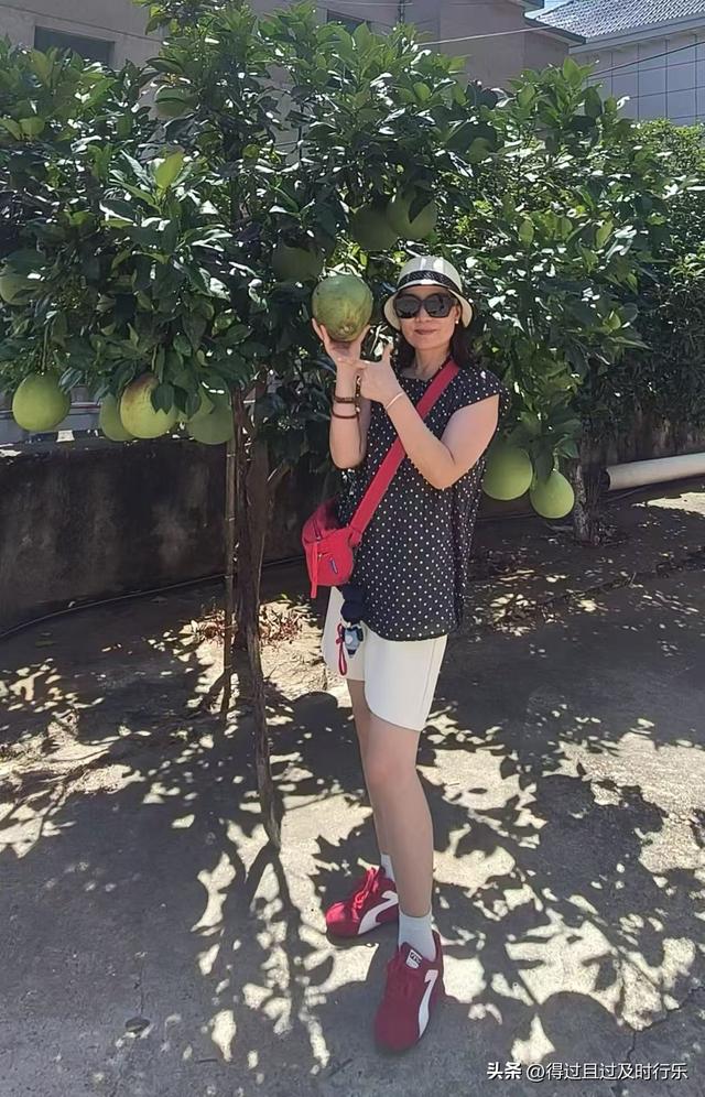 品味鄱阳湖大闸蟹，感受秋天的鲜美