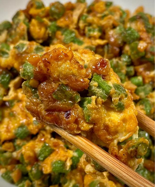 豆角炒蛋：家常小炒的“米饭小偷”，5分钟搞定的鲜香下饭菜
