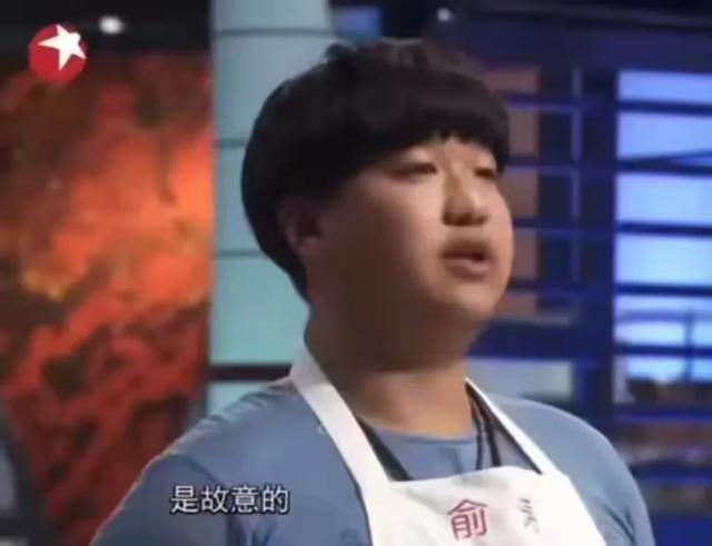 没有源代码，他用五年时间把红警2重写了。