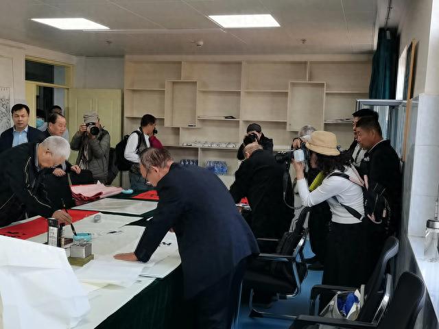 情满金秋迎重阳 文化养老暖人心