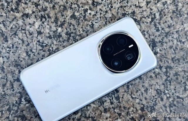 荣耀 Magic8 Pro 前瞻：影像与配置有不少看点，预计 10 月亮相