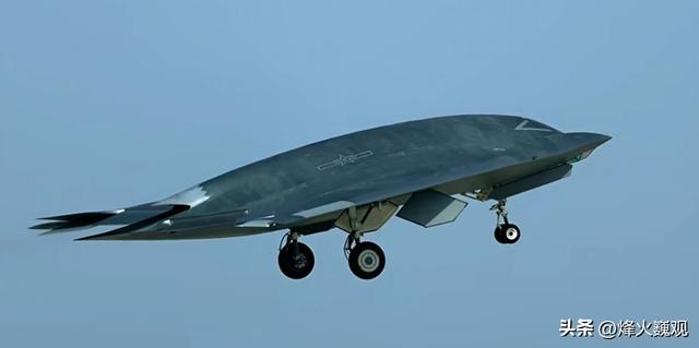 高市早苗选择硬刚，不撤回涉台言论，话音刚落，解放军攻击11亮相