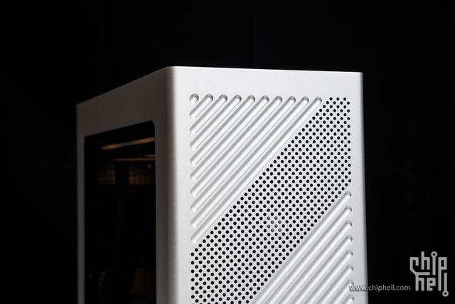 「装机不用挑，就选电竞雕」技嘉 电竞雕 B850M + 5080 FE + COOJ Z18 装机