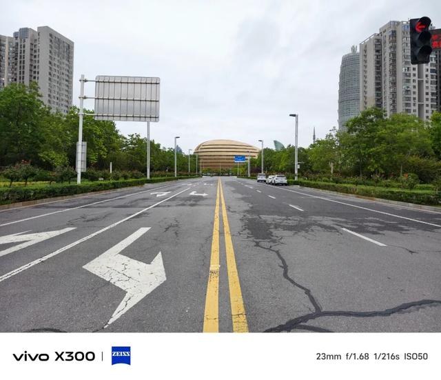 vivo X300系列评测：同级巅峰影像 出片易如反掌