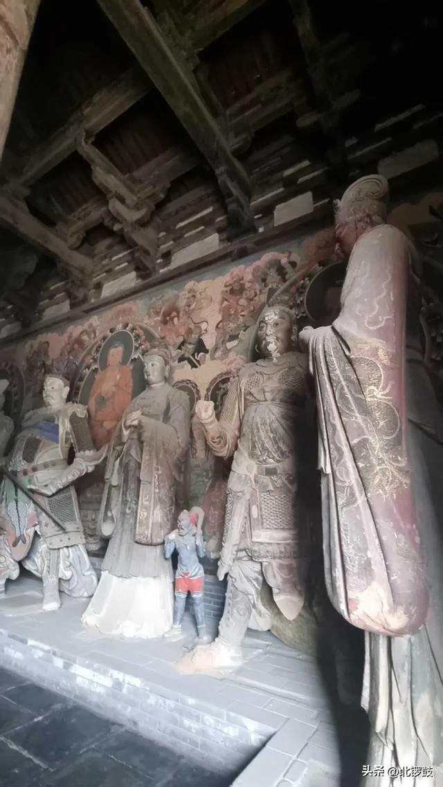 欧洲传来的景泰蓝（cloisonné）成为北京导游忽悠外国游客的项目