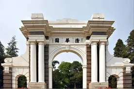 我国大学QS排名汇总，14所大学位次下降，仅9所大学排位上升图片