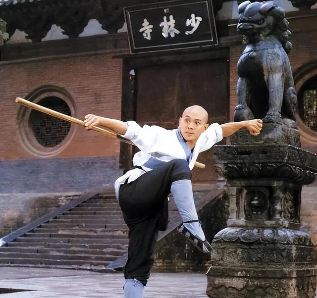 面相早变了！释永信82年旧照曝光，眼长嘴薄脸没肉，一切有迹可循