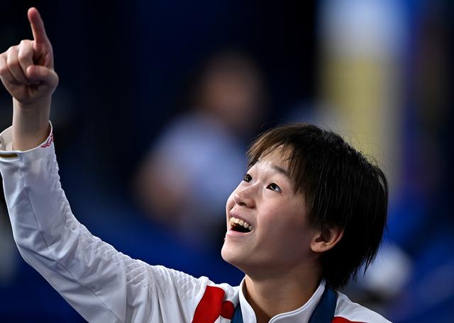 复出夺冠仅2天，央视对全红婵用了特殊称呼，评论区的风向又变了