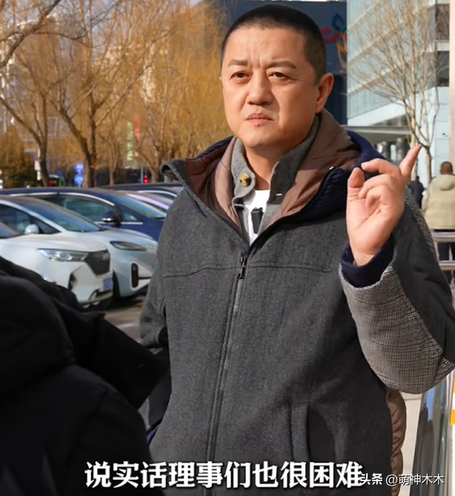 网红版闫学晶！600万粉博主阿爆翻车	，发哭照卖惨被网友怼到破防