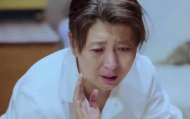 重罚！偷税、背人命债	，被官方彻查后首露面的闫学晶 迎来最终结局