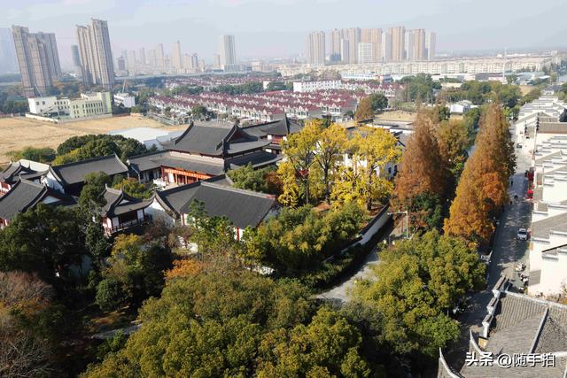 上海：嘉定安亭永安塔俯瞰老街古镇秋色如画