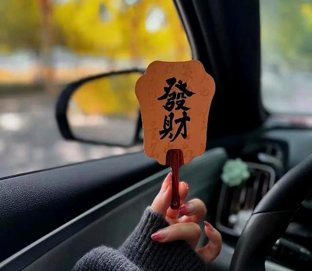 🧣风已经有了冬天的味道 公主请添衣～立冬快乐文案