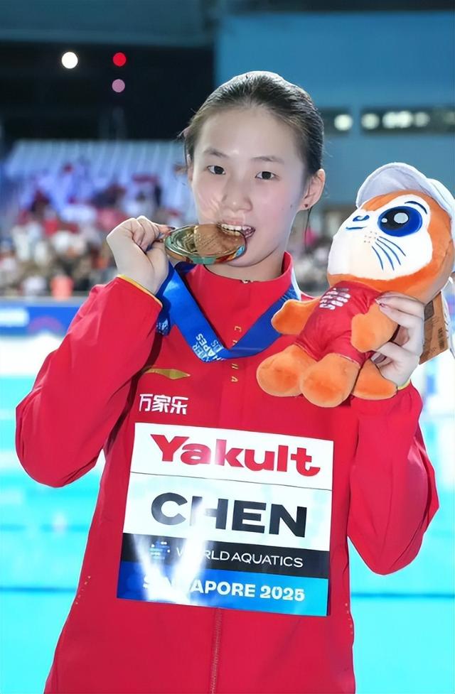 央视专访这次，陈芋汐毫不掩饰野心，一句话公开给全红婵提了个醒