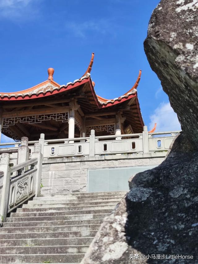 石室寻幽：岁月登山路，初心向云台