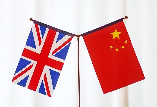 两件事得罪中国，英国首相访华行程黄了，中方已确认将其拒之门外