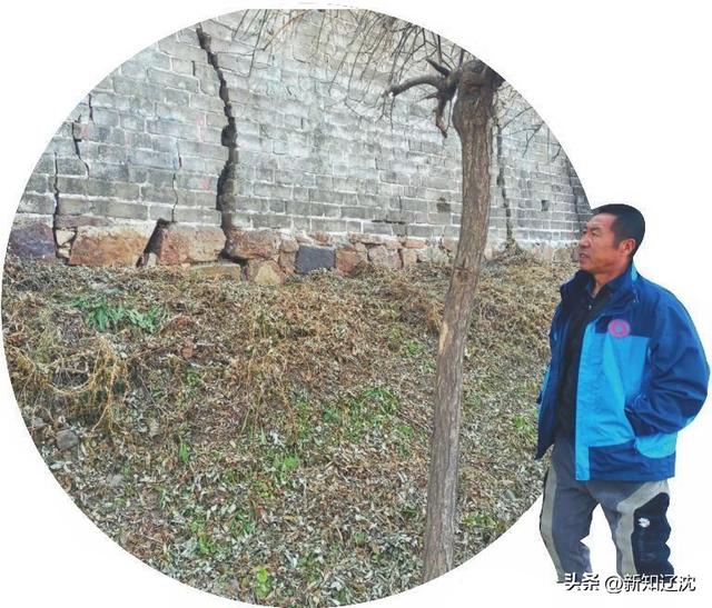 这里是鞍山城市的起点 明初建有一座堡城 修道为此拐了个弯