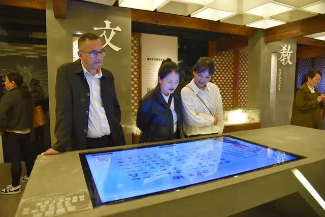 【走进思政教育现场教学点】丽江古城历史文化展示馆(北馆): 科技赋能文化传承,打造思政教育新课堂