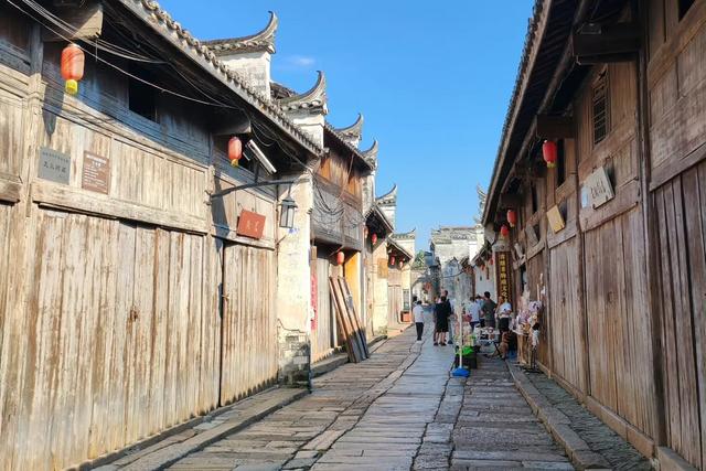 安徽藏了个1800年“第一古街”，藏着李鸿章钱庄和最深的车辙印！