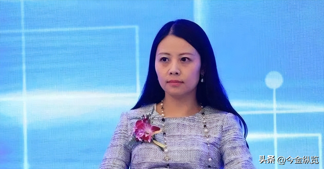 百亿私募女王李蓓，被流量耽误了？曾靠网红出圈，如今跌下神坛！