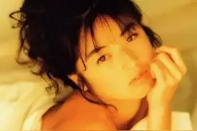 成熟美女！为艺术献身的女星高冈早纪！图片