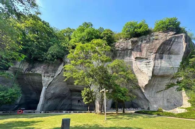 游景色秀美的柯岩