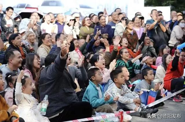 跟着川超游德阳丨德阳主场迎战甘孜，非遗热浪点燃秋日激情！