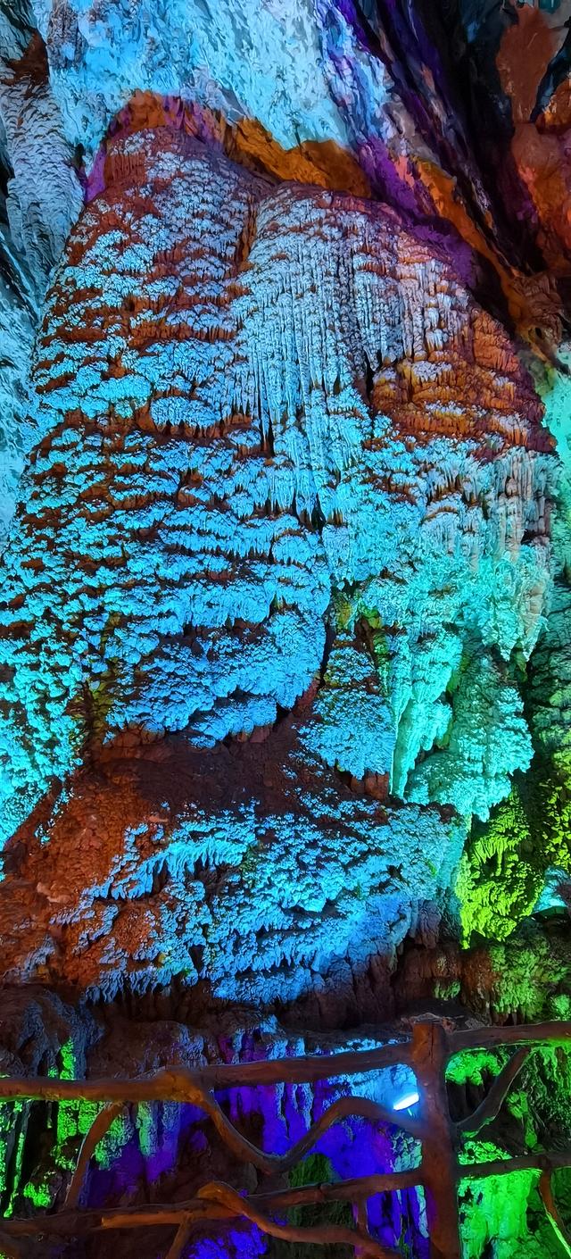 一车一人自驾游（三）：县乡道上遇大雾，山海洞景区不可低估的美