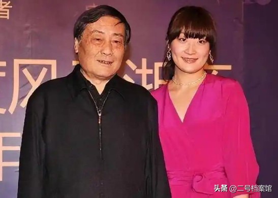看了原配施幼珍的格局，才明白宗庆后去世后，宗馥莉为何能翻盘