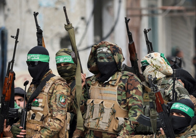 以军再次空袭加沙，两日来致死上百人