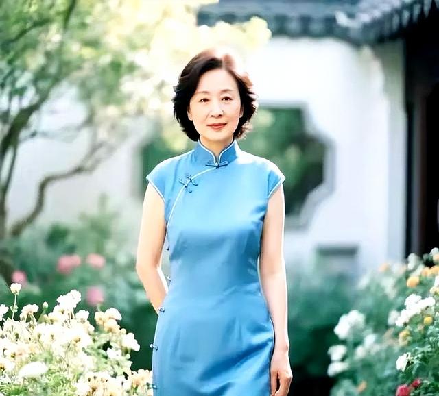 两性关系：40岁后！女人不怕你动手动脚，就怕你动这3样！