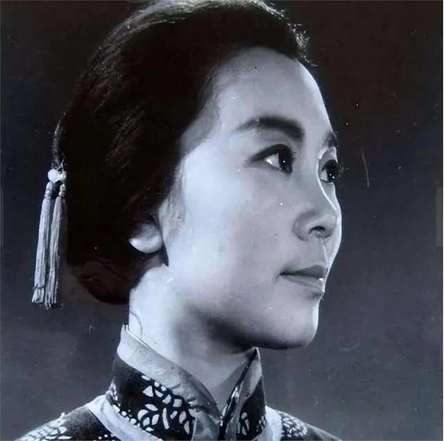 被日寇碎尸的茶馆老板娘!40年后惊揭:她是藏在烟火里的抗日利刃
