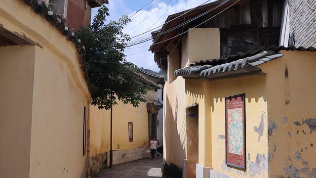云南千年古镇，唐代开通国际贸易通道，四季如春旅居地，动车直达