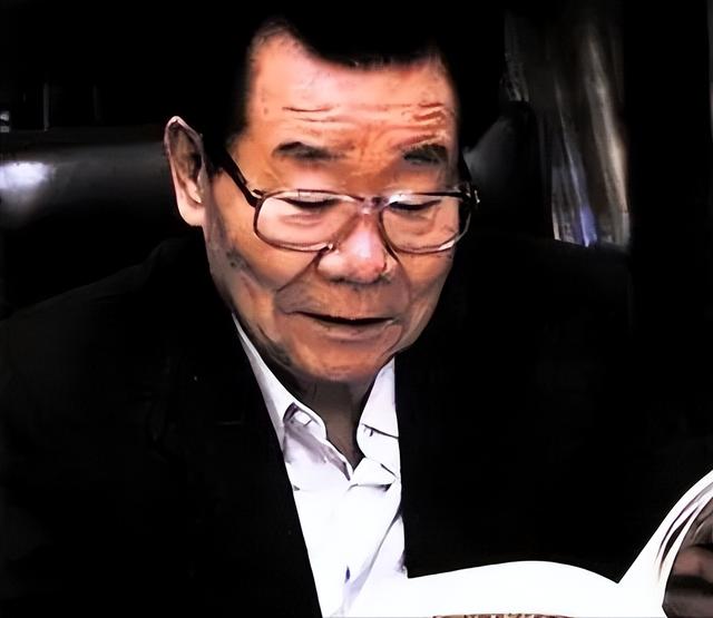 李瑞环说：叶选平是叶帅的儿子，但水平比我高，为啥不能当省长？