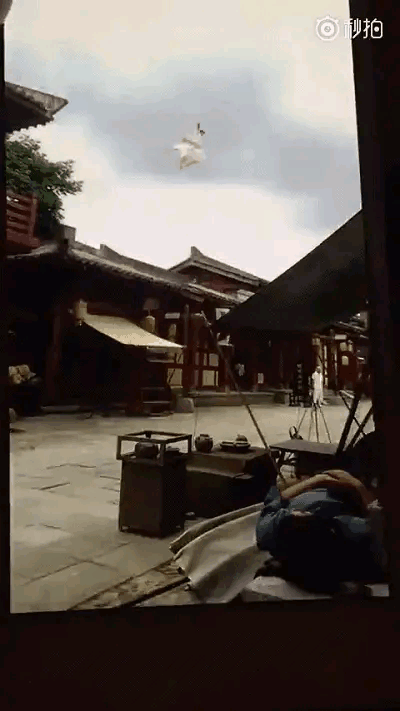 该翻旧账了！于朦胧离世不到24小时，恶心一幕出现，李成儒遭大殃