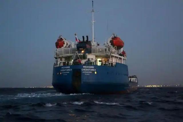 出大事了	，美军拦截俄罗斯油轮；以色列不宣而战；泽连斯基或下台