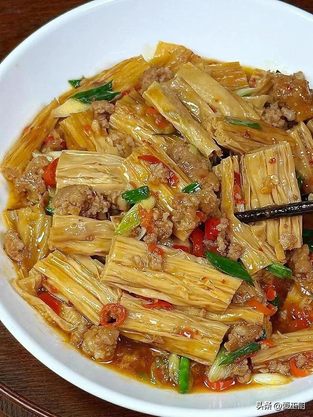 “冬至吃6菜,一年身体好”,冬至将至,6菜记得吃,安康过冬