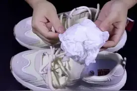 为什么说：鞋子里的那团纸是个“宝”？很多人不懂：扔了等于扔钱图片