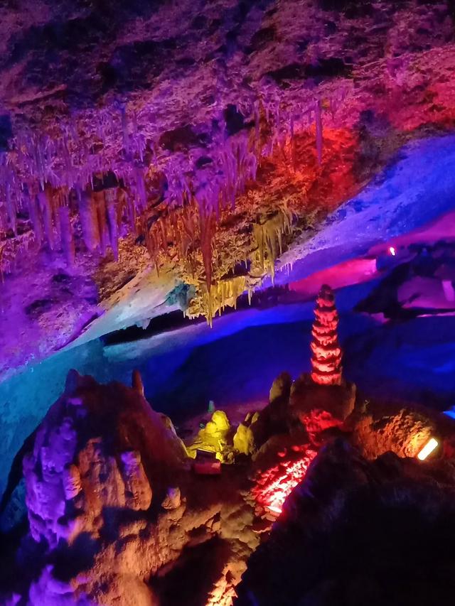 18℃的平行宇宙！推开门就踏进亿年恒温秘境