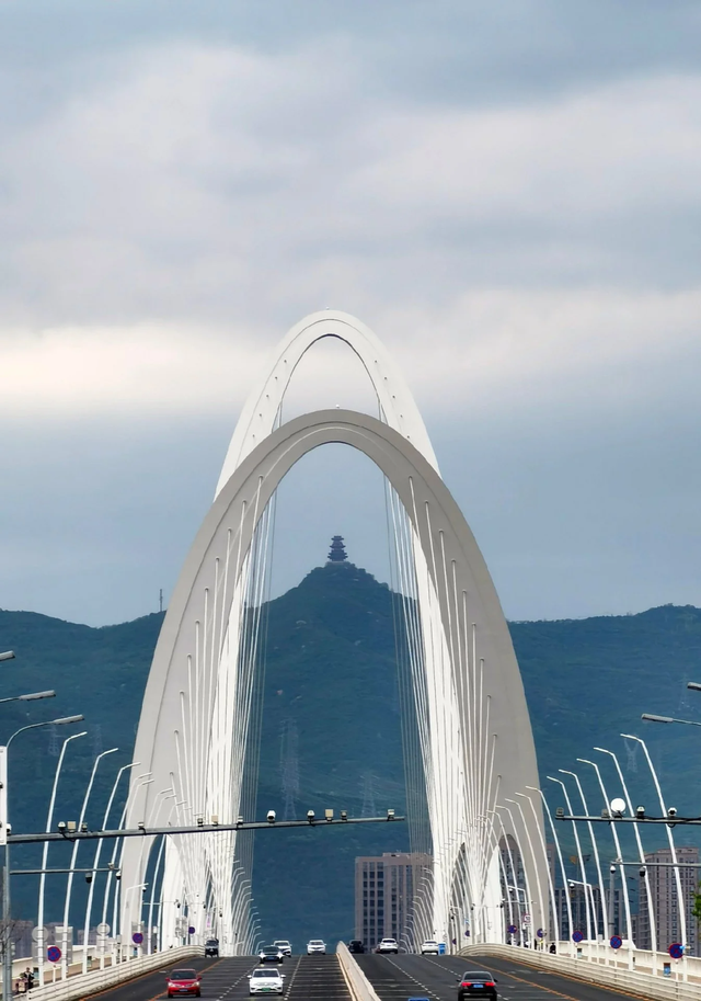 果然…北京最浪漫的地方免费！摄影必打卡新首钢大桥定都阁