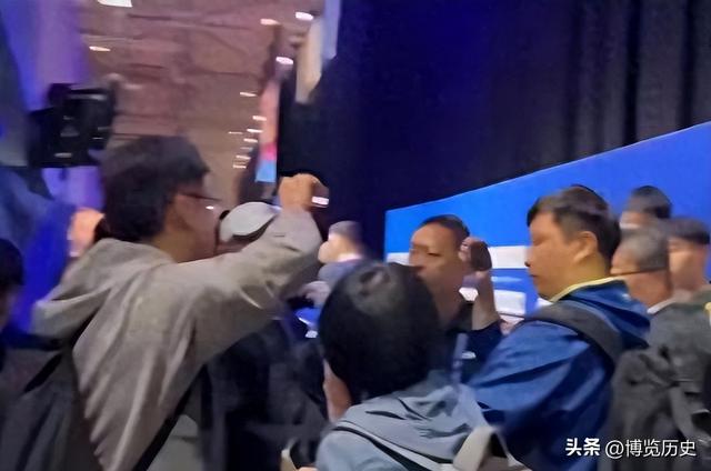 两岸代表团爆发冲突，大陆人员受伤，国民党大难临头却附和民进党