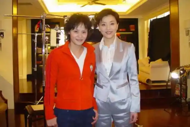 郭晶晶没想到，移居美国惨遭丈夫抛弃的高敏，已走上另一条上坡路