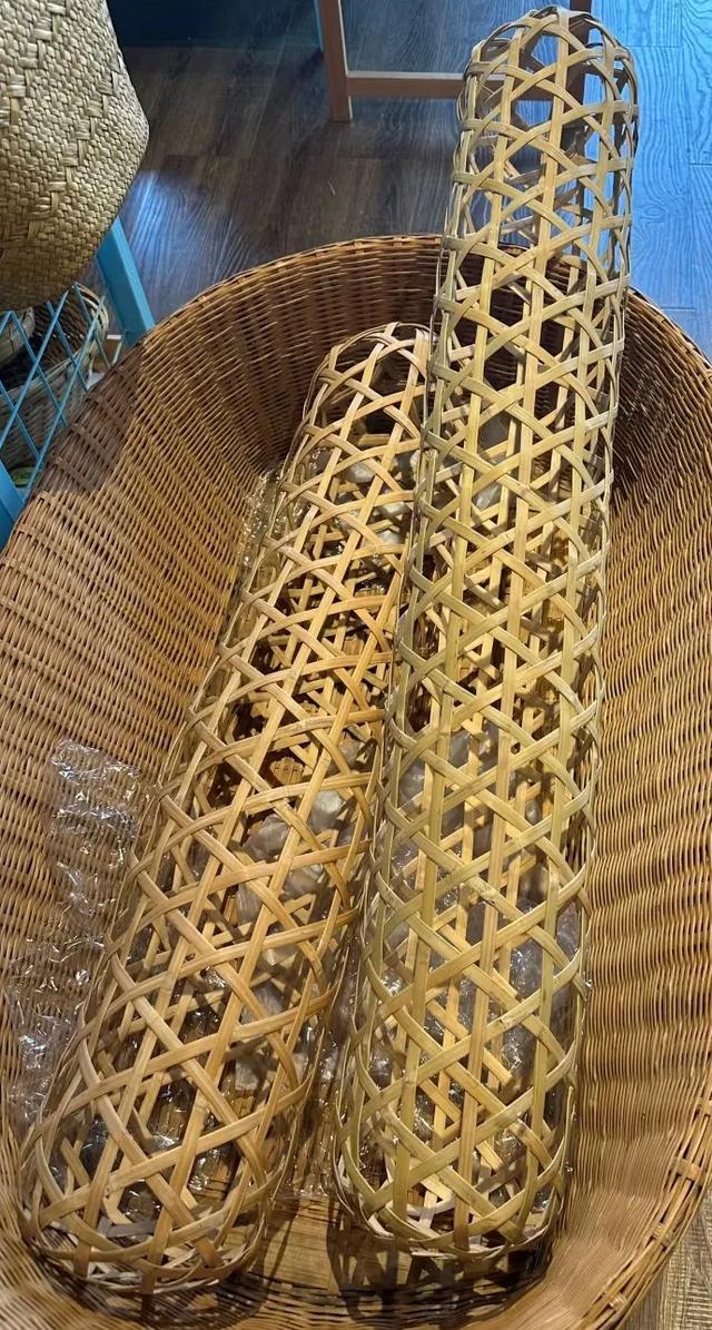 爷爷留下的罕见老物件，很多人都叫不出名，不知有收藏价值吗？