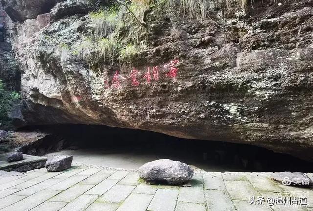 这处以丹霞地貌而闻名的名胜奇观,风光奇绝值得一去!