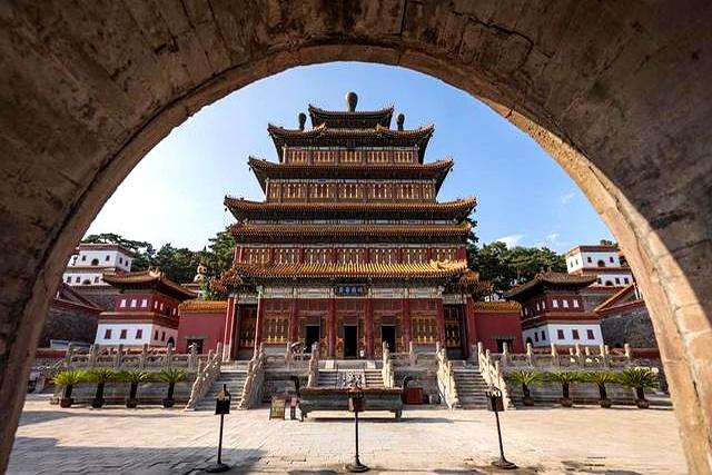 承德又一寺庙火了，超级低调却奢华，不要门票，公交直达