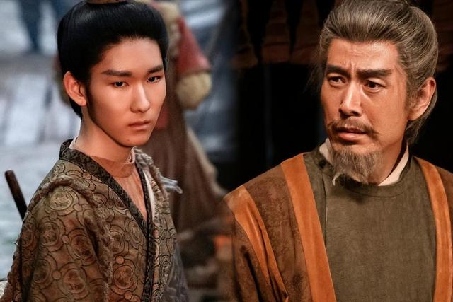 54岁凭央视大剧一夜爆火，如今又父子同台飙戏，17岁儿子比他还帅