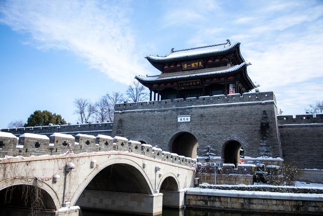 想把台儿庄古城的雪寄给你！